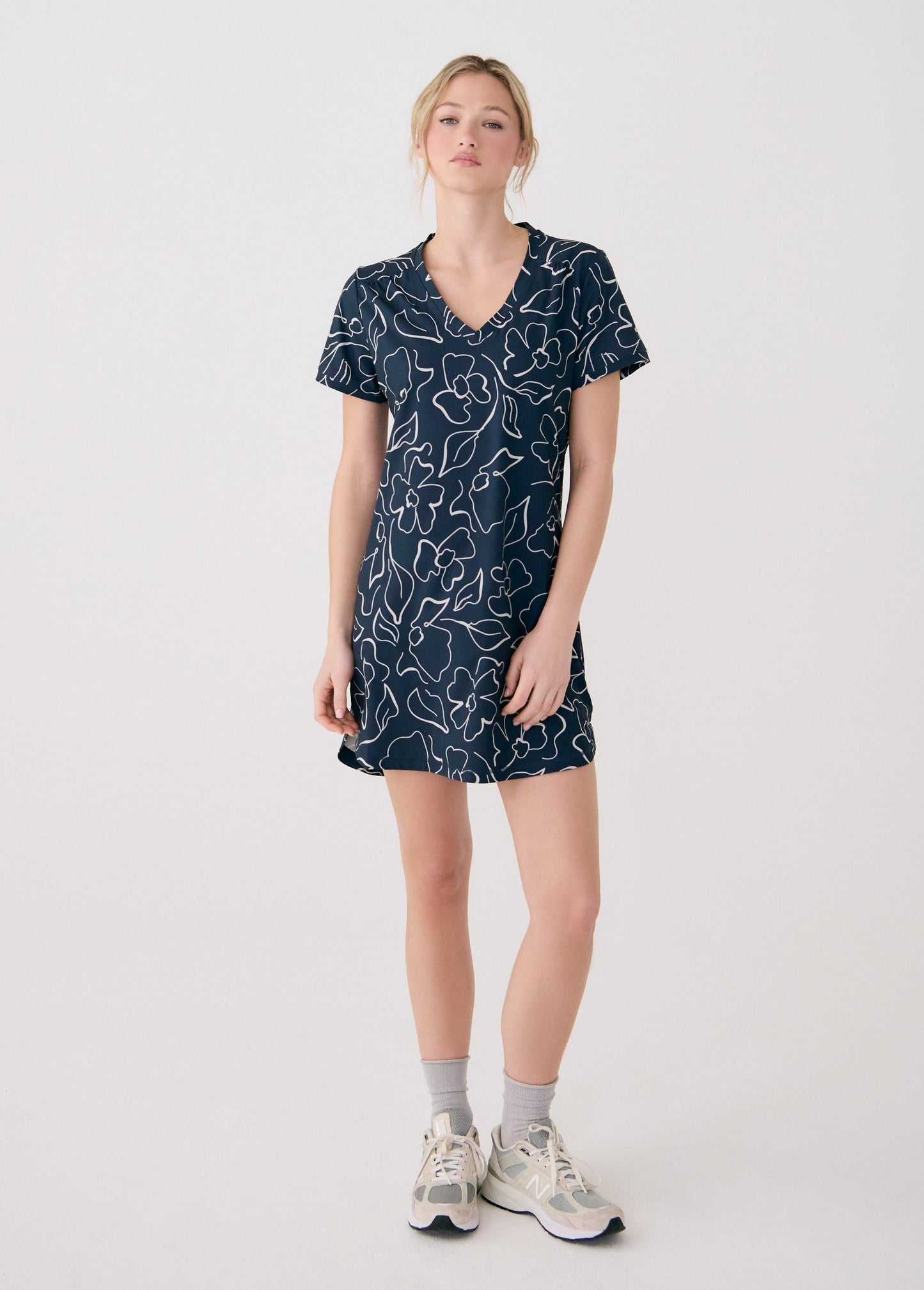 Olivie V-Neck Dress